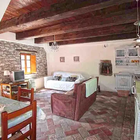 Casa Calzolaio Apartment Comano (Tuscany)